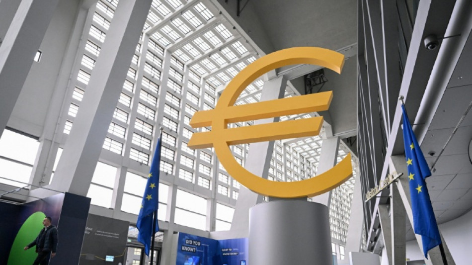 El sector privado de la eurozona se mantuvo "prácticamente estable" en abril, según el índice PMI