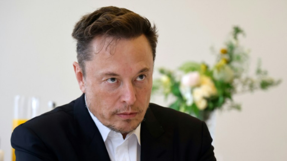 Elon Musk trifft in Peking Chinas Au&szlig;enminister