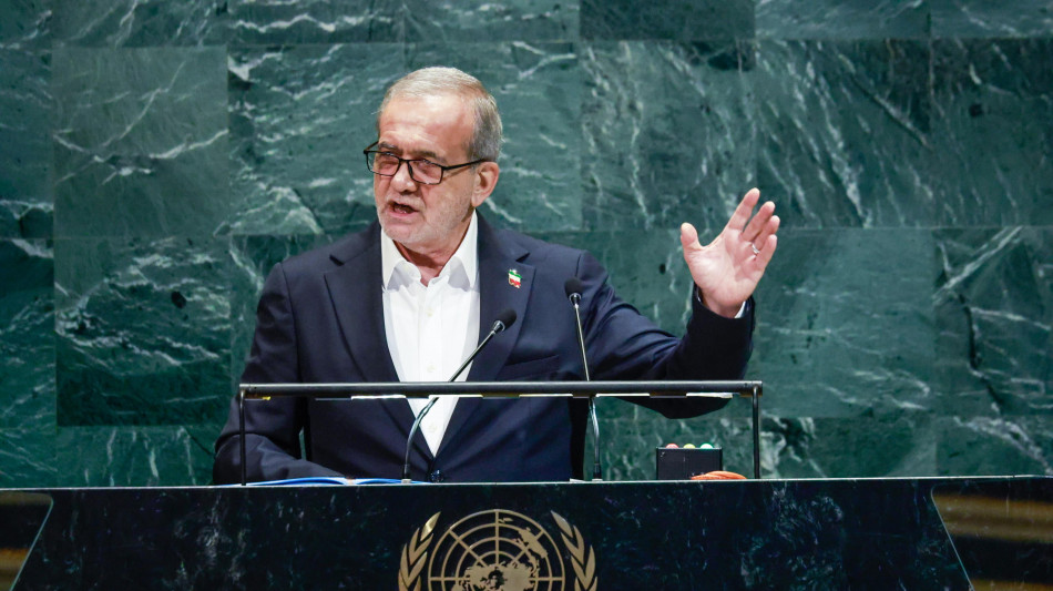Pezeshkian, 'l'Iran &egrave; pronto a facilitare il transito delle navi giapponesi a Hormuz'