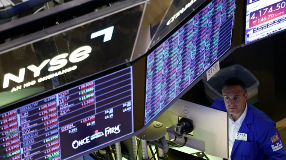 Wall Street cl&ocirc;ture sans direction claire apr&egrave;s l'inflation am&eacute;ricaine
