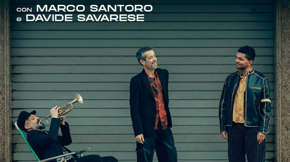 Daniele Silvestri rilancia con 'Teatri a sdraio', lo spettacolo si rinnova