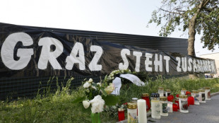 Österreich gedenkt mit Trauerminute Opfern von Amoklauf an Grazer Schule
