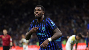 Coppa Italia: allarme Inter, Thuram a rischio per problema muscolare