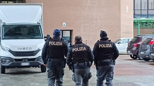 Scontri Torino, domiciliari per presunto aggressore agente
