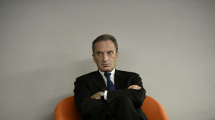 Soup&ccedil;ons de favoritisme: EDF et son ancien PDG jug&eacute;s &agrave; Paris