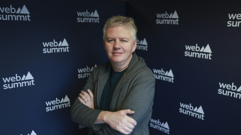 As AI data scrapers sap websites' revenues, some fight back