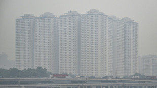Vietnams Hauptstadt Hanoi in dichten Smog gehüllt