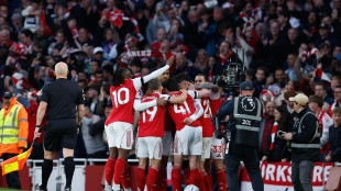 Premier: l'Arsenal batte il Burnley e si avvicina al titolo