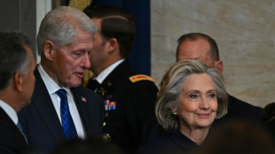 Bill Clinton n&atilde;o comparece a audi&ecirc;ncia no Congresso americano por caso Epstein