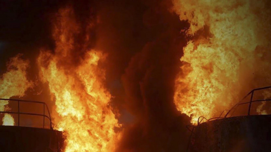 Media russi, drone ucraino su hotel nel Kherson, almeno 24 morti