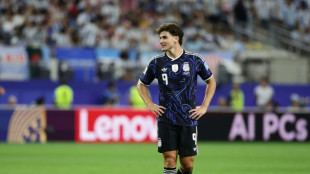 Presidente do Barcelona confirma proposta ao Atl&eacute;tico de Madrid por Juli&aacute;n &Aacute;lvarez