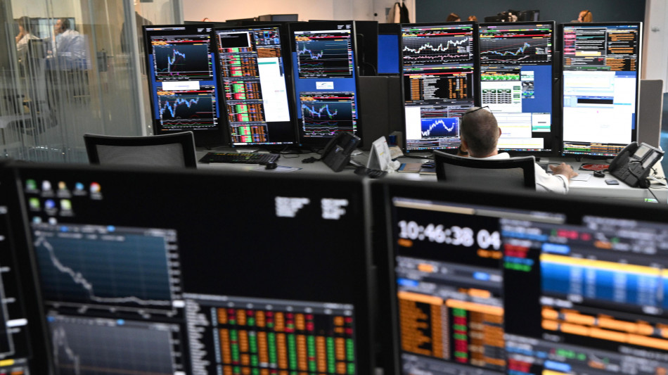 Borsa: Milano sale del 2,7%, in luce Mps e Mediobanca