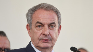 Ex premier spagnolo Zapatero indagato in salvataggio compagnia aerea