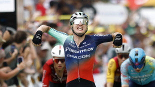 Tour: l'olandese Kooij vince in volata la 5/a tappa