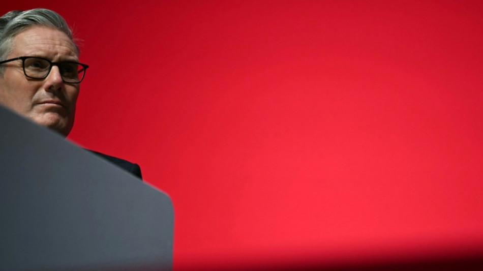 Governo brit&acirc;nico quer dificultar obten&ccedil;&atilde;o de permiss&atilde;o de resid&ecirc;ncia permanente