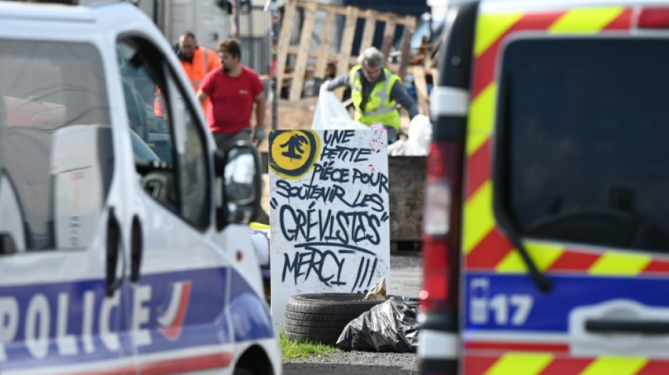Gr&egrave;ve chez Vertbaudet: le piquet de gr&egrave;ve &eacute;vacu&eacute; par la police 