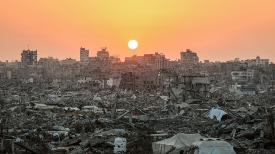 Israel recebeu corpo de um ref&eacute;m entregue pelo Hamas &agrave; Cruz Vermelha em Gaza