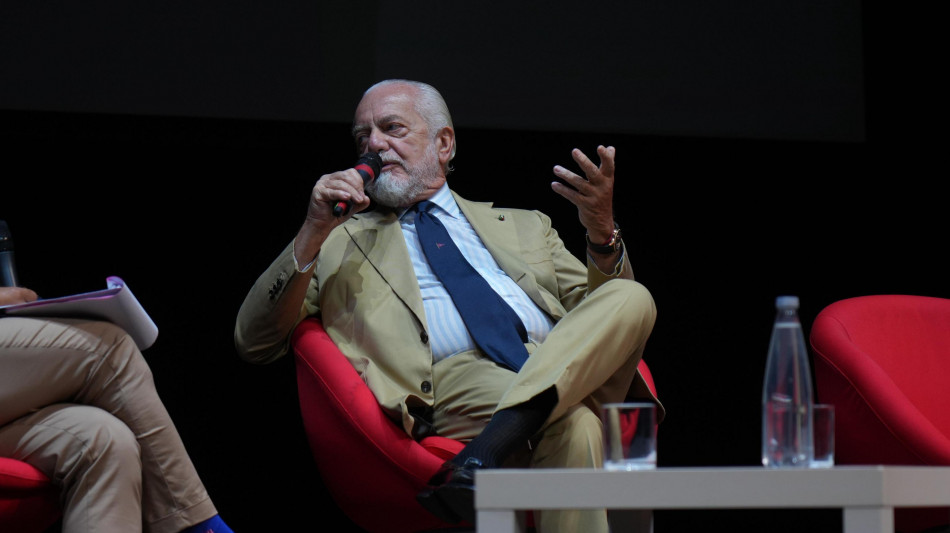 De Laurentiis, "le dimissioni di Conte una favola del web"