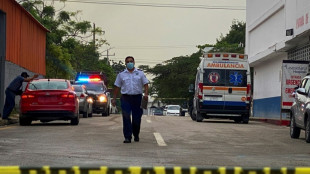 Dos canadienses muertos y otro herido en balacera en balneario de México