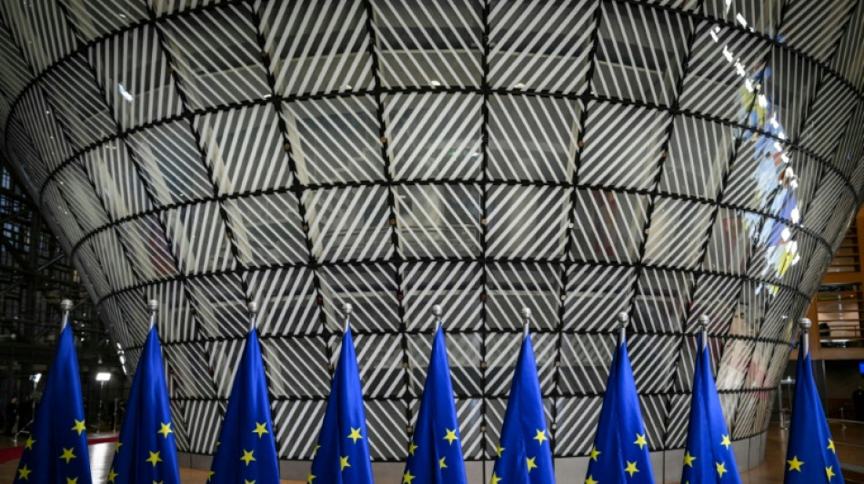 UE identifica sete países 'seguros' e limita critérios para concessão de asilo
