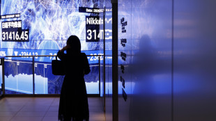 Borsa di Tokyo, apertura in aumento (+1,42%)
