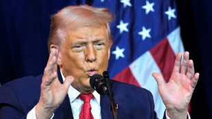 Trump amea&ccedil;a proibir empresas de defesa de pagar dividendos e recomprar a&ccedil;&otilde;es