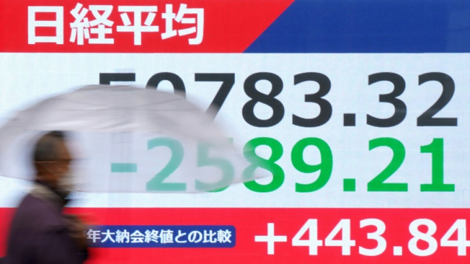 Petr&oacute;leo opera em alta e Bolsas em queda ap&oacute;s ultimato de Trump ao Ir&atilde;