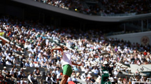 Roland-Garros: folle nuit parisienne pour Monfils, Medvedev tombe de tr&egrave;s haut