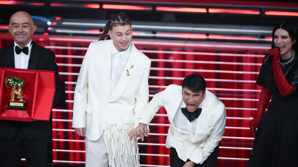 Sanremo, 11 milioni e il 68.8% per la serata finale