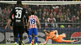 'Incredible situation': Spurs coach Tudor on subbing Kinsky after errors