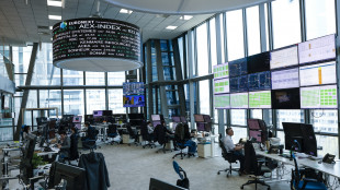 Borsa: l'Europa chiude positiva, Francoforte +1,43%