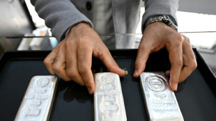 La plata alcanza una nueva cotizaci&oacute;n r&eacute;cord, con los mercados asi&aacute;ticos golpeados por los aranceles