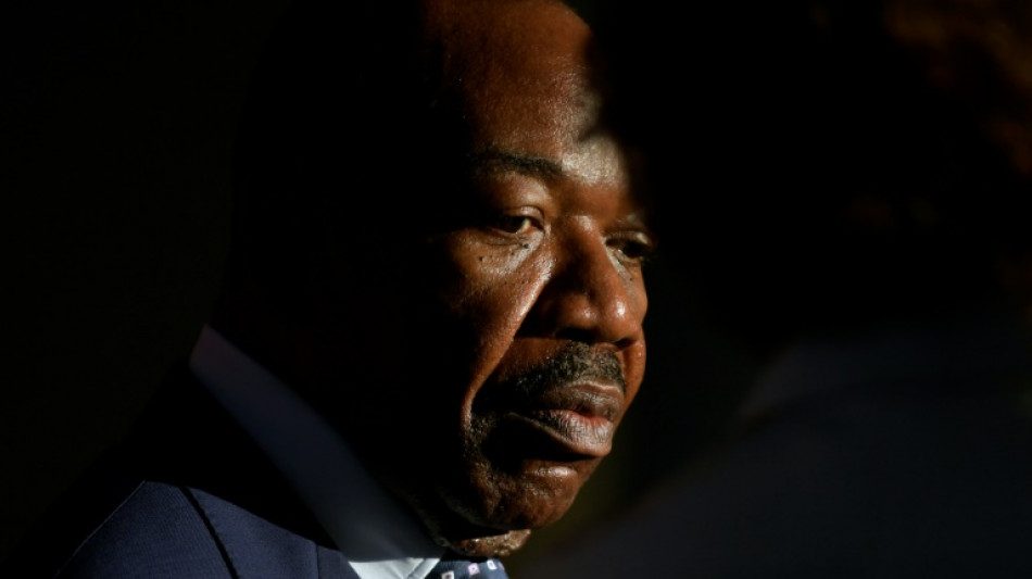 Les avocats de l'ex-bras droit d'Ali Bongo alertent sur sa sant&eacute; en prison