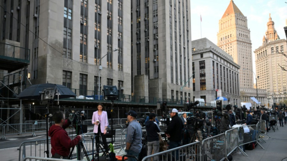 Sans images du proc&egrave;s de Trump, faibles audiences pour les t&eacute;l&eacute;s am&eacute;ricaines