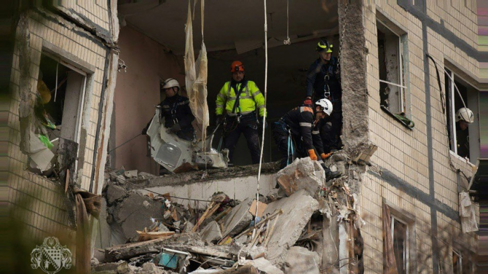 Ataque russo provoca quatro mortes e cortes de energia na Ucr&acirc;nia