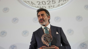 El Premio Planeta recompensa al mediático escritor español Juan del Val