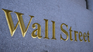 Wall Street ouvre en baisse, les tensions g&eacute;opolitiques p&egrave;sent