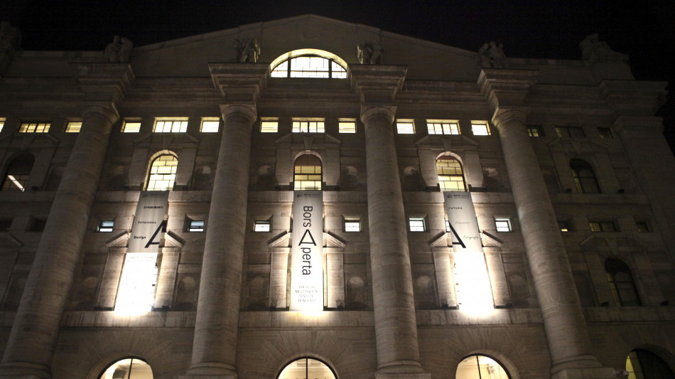 Borsa: Milano chiude in rialzo poco sotto ai massimi, +0,47%