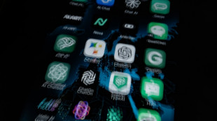 Umfrage: Etwa jeder sechste Smartphonebesitzer reinigt Ger&auml;t nie