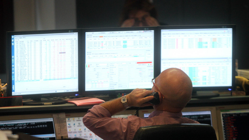 Lo spread Btp-Bund apre poco mosso a 71 punti base, salgono i rendimenti