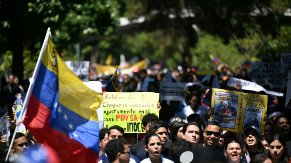 Thousands of Venezuelans stage march for end to repression