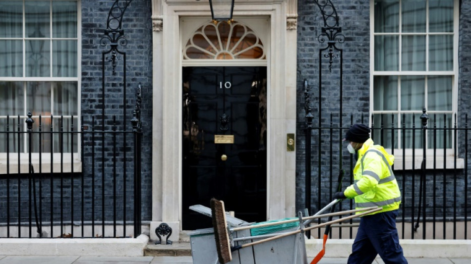 Londoner Polizei leitet Ermittlungen zu Lockdown-Partys am Regierungssitz ein