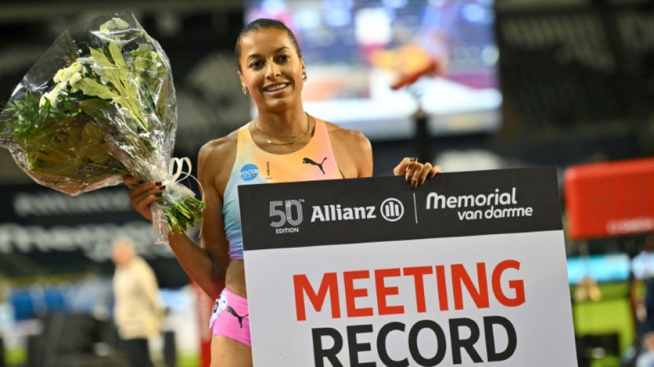 Werro wins in Brussels, as Russell and Dos Santos shine