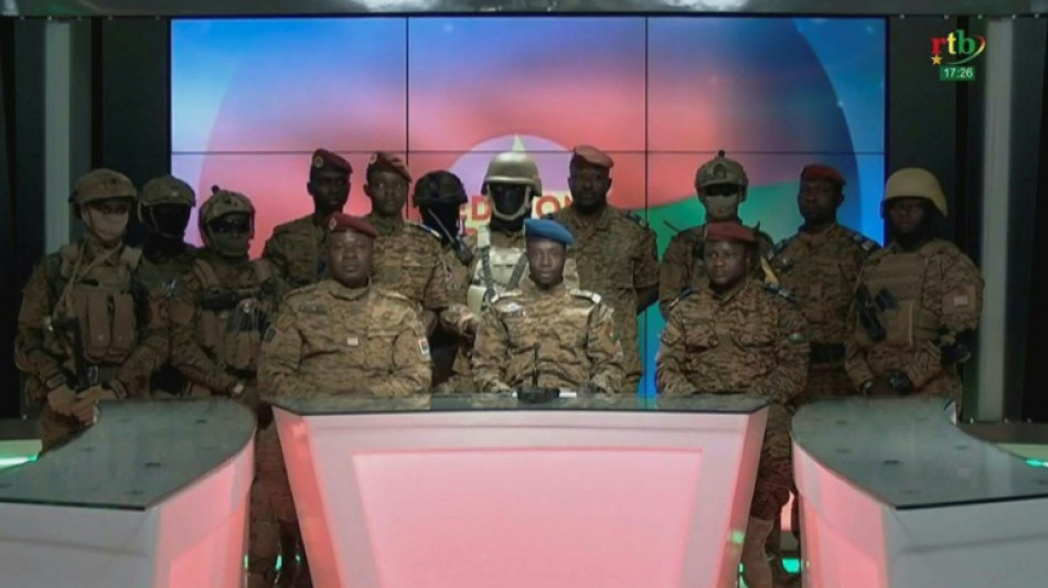 La junta militar restablece la Constituci&oacute;n en Burkina Faso