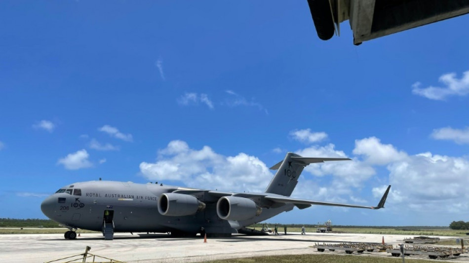 Les premiers avions d'aide d'urgence sont arrivés aux Tonga