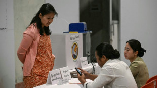 Comienzan elecciones legislativas organizadas por la junta militar en Birmania