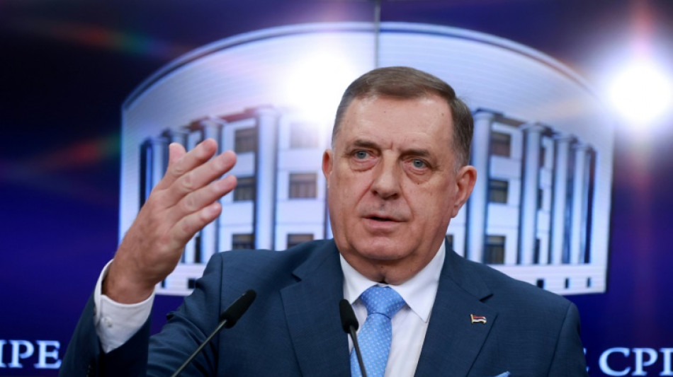 Per Haftbefehl gesuchter Serbenf&uuml;hrer Dodik nach eigenen Angaben wieder in Bosnien