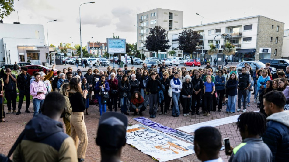 Naufrage dans la Manche: &agrave; Calais, l'&acirc;me en peine de Khames, sans nouvelle de son ami