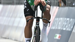 Giro: Ganna vince la 10/a tappa a cronometro