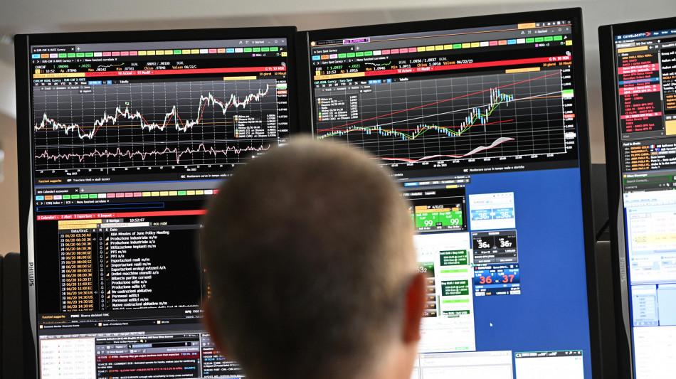 Lo spread Btp-Bund apre stabile a 86 punti base
